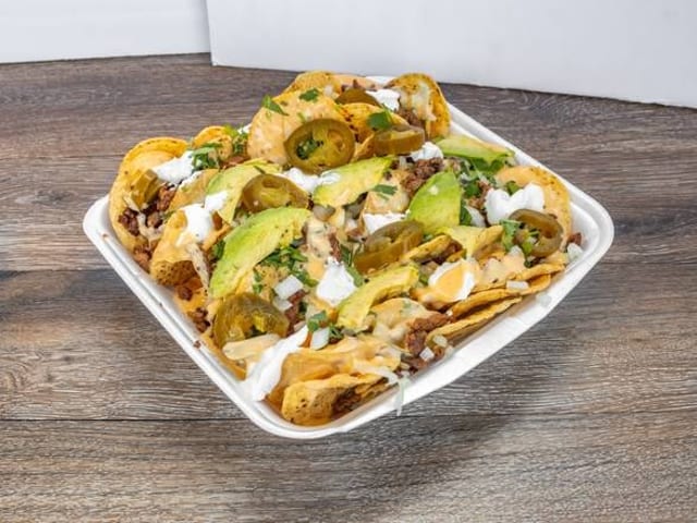 Small Carne Asada Nachos.